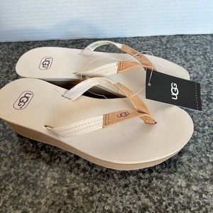 New UGG Ruby Women's Sandals & Flip Flops size 5